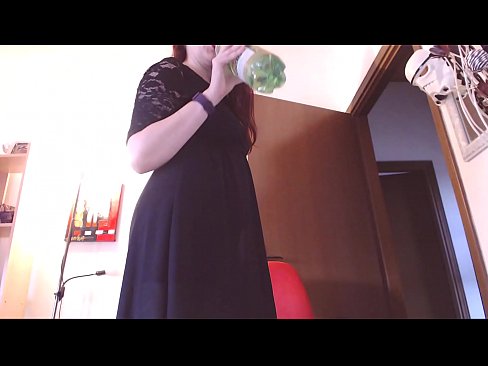 ❤️ Egy alázatos rabszolga, aki szereti a piszkos és buja bugyikat, kénytelen maszturbálni, miután megnézte ezt a videót! ❌ Pornó videó at hu.sexflashgame.ru ☑