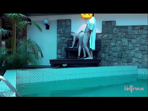 ❤️ A főnök meghívja a szobalányt a medencébe, de nem tud ellenállni egy forró ❌ Pornó videó at hu.sexflashgame.ru ☑