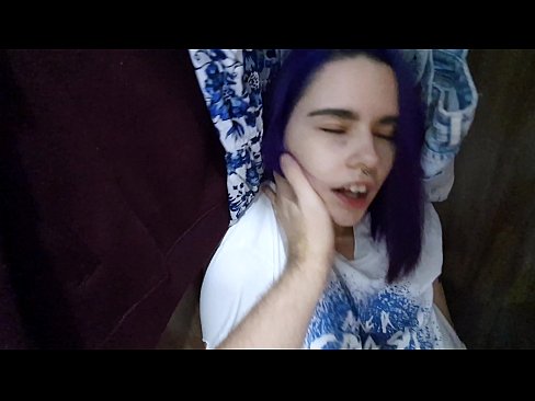 ❤️ Megtaláltam a nővéremet a szekrényben, és segítettem neki elélvezni. ❌ Pornó videó at hu.sexflashgame.ru ☑